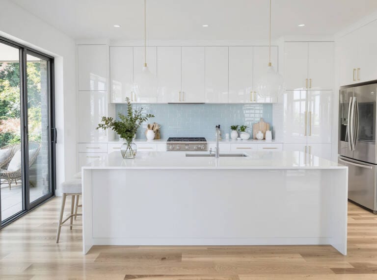 Pros and Cons of Pre-Assembled Kitchen Cabinets