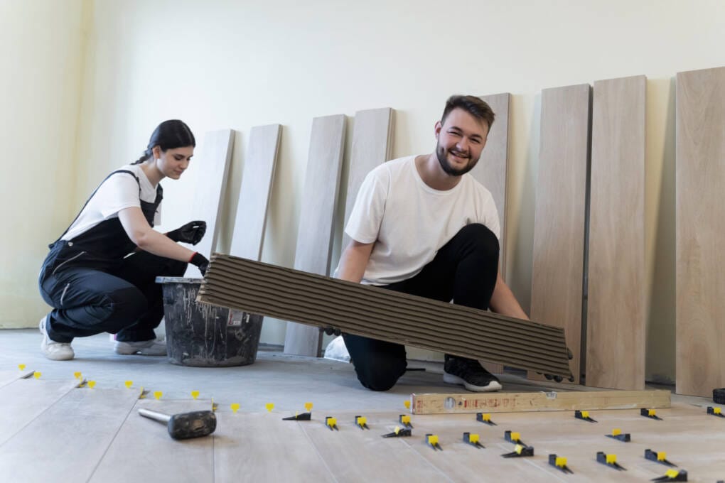 laying Hardwood Floor Tiles